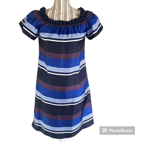 Banana Republic Dresses & Skirts - Banana Republic Women’s Silk Off the Shoulder Dress